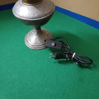 Lampada stile a olio vintage in metallo e vetro