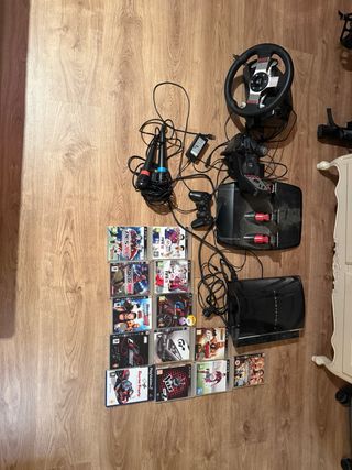 Consola PS3 + Volante y Juegos