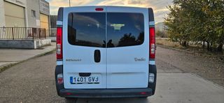Renault Trafic 2.0dci 115cv 9plazas