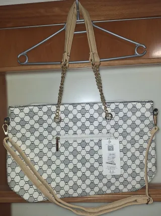 Bolsos Negro Pimkie, de peluche etc..