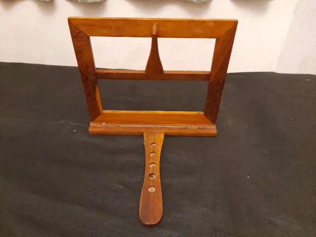 Atril da tavolo in legno per spartiti