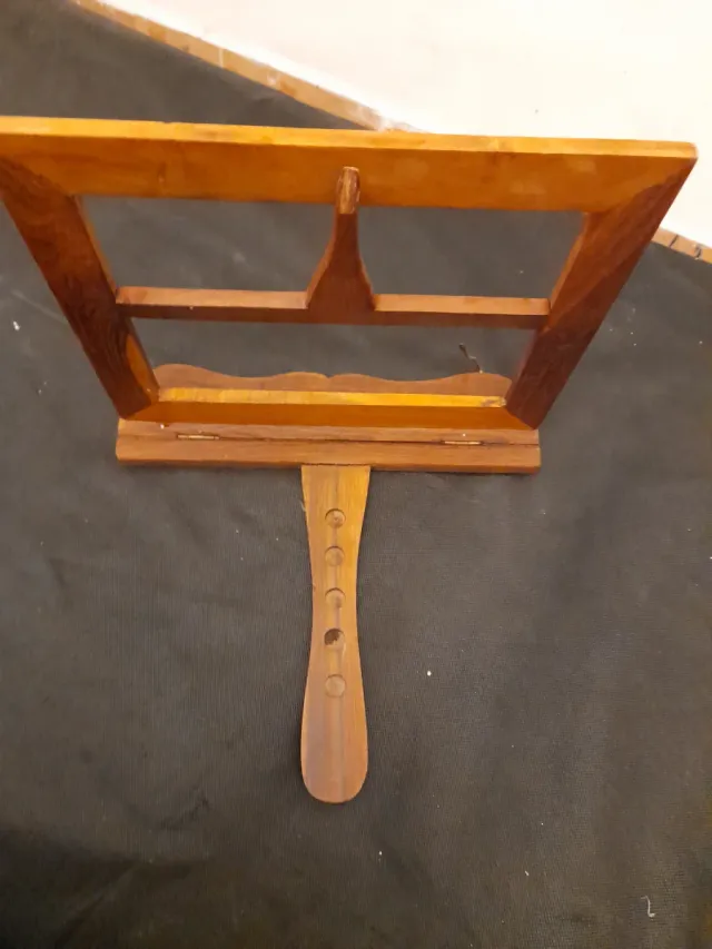 Atril da tavolo in legno per spartiti