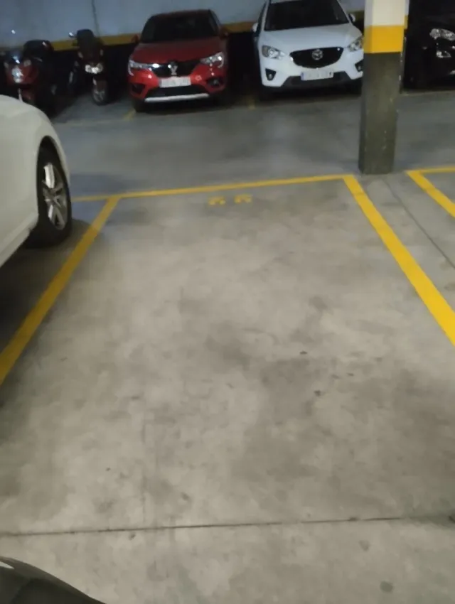 Alquilo plaza de garaje