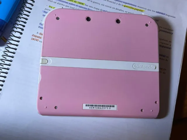 Nintendo 2DS Tomodachi Life Rosa