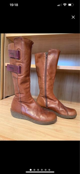 Botas de cuero marrones