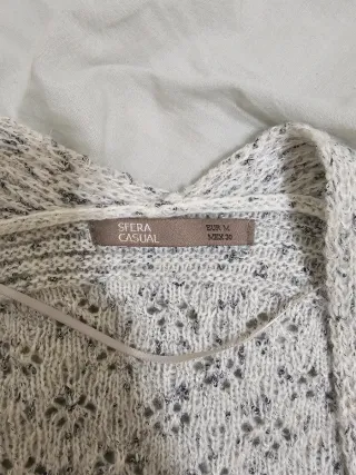 Chaqueta punto larga gris y blanca