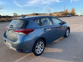 Toyota Auris 2016 1.8 140H Hybrid Active