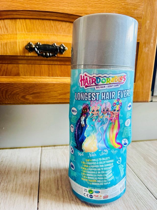 NUEVA! Bambola Hairdorables con i capelli più lunghi mai visti, nuova