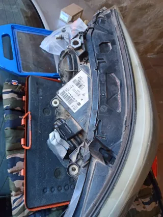 Faro derecho bmw e60 LCI