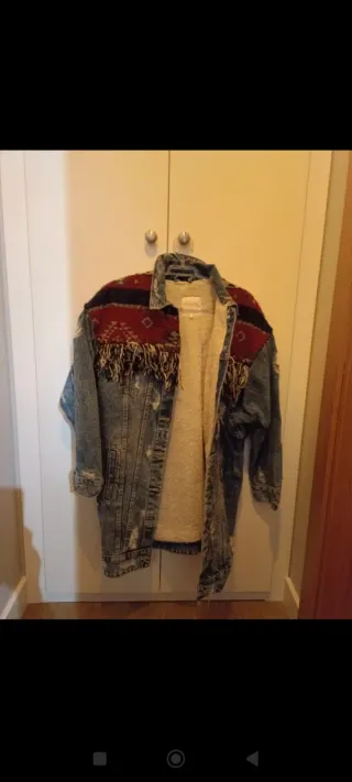 Cazadora vaquera larga vintage.