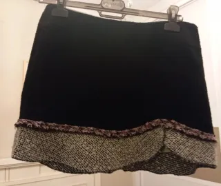 Falda corta negra tejido Tweed