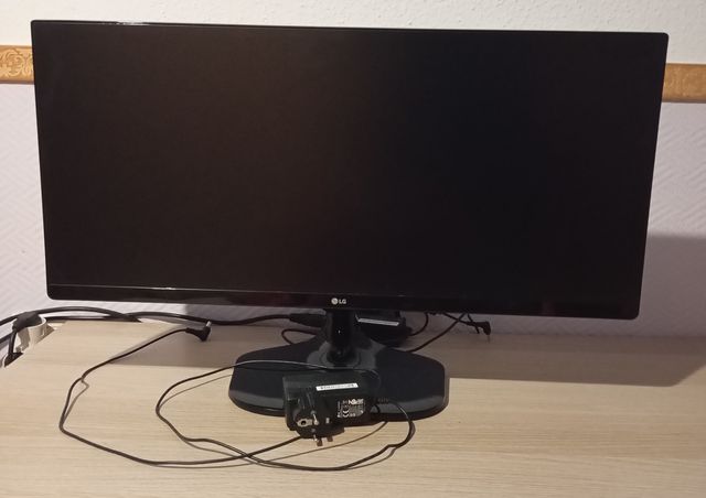Monitor LG UltraWide