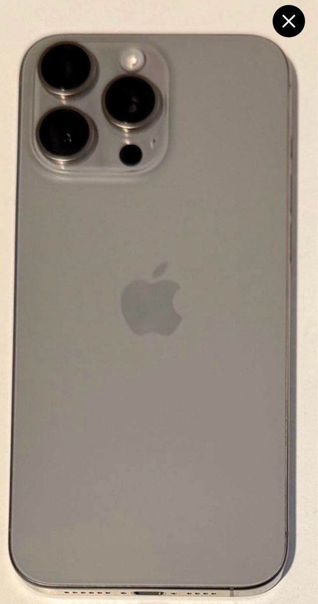 iPhone 15 Pro 128GB Gris/Plata Batería 87%