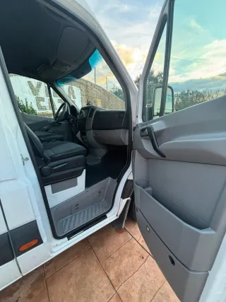 Furgoneta Mercedes-Benz Sprinter 2011