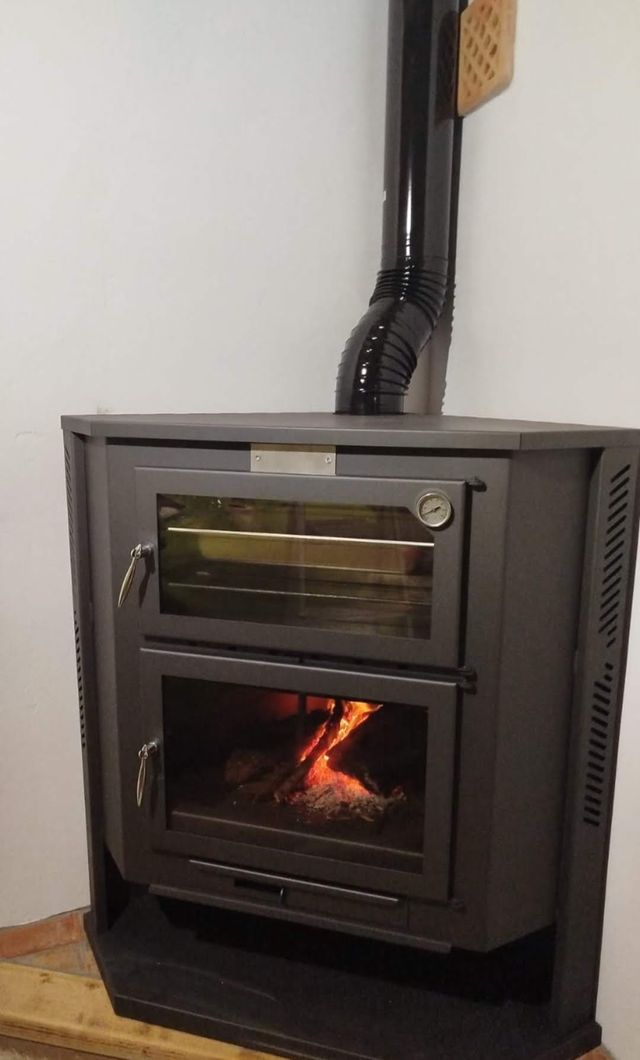 Stufa NUOVA a legna grigia con forno
