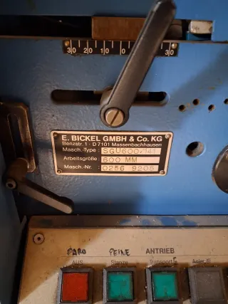 Maquinaria de imprenta y encuadernacion