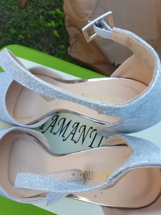 Scarpe eleganti con tacco color argento