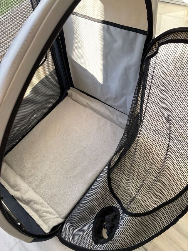 Transportín Petsafe Beige y Negro
