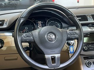 Volkswagen Passat Variant 2.0 TDI 140 DSG Highline BM Tech