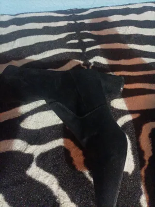 Botines negros mujer