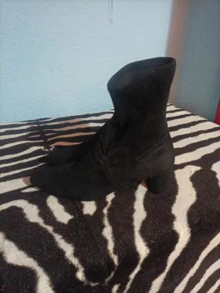Botines negros mujer