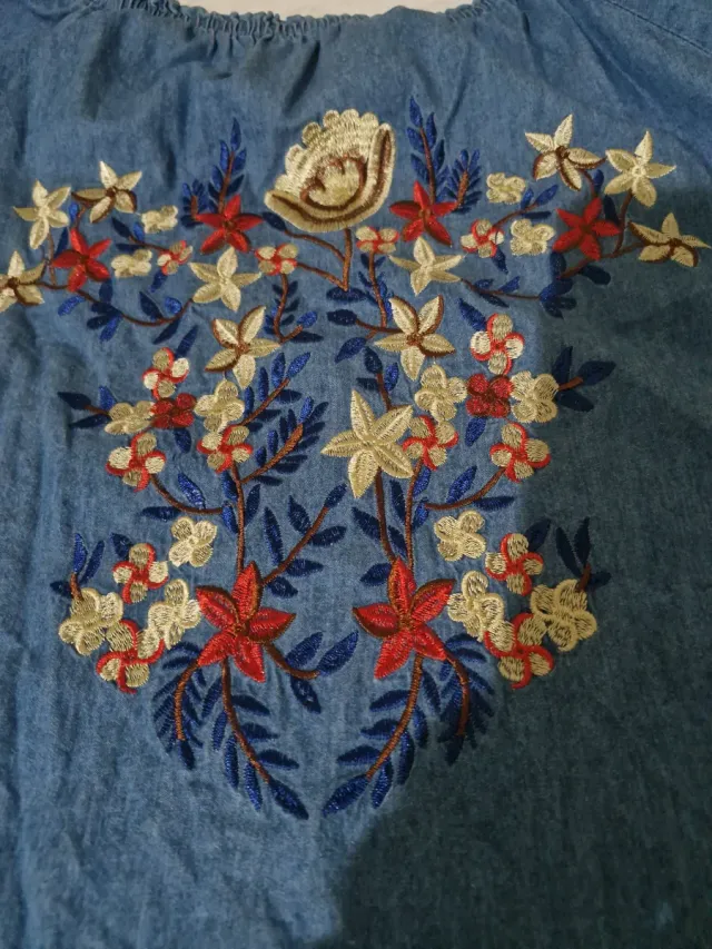 Vestido vaquero bordado