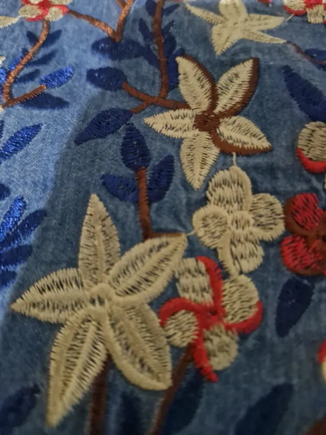 Vestido vaquero bordado