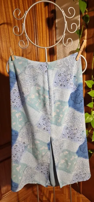 Falda midi estampada azul