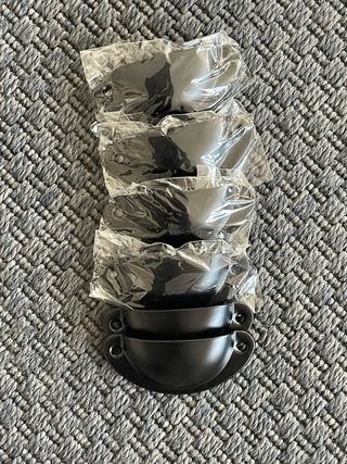 Tiradores media concha negros metal