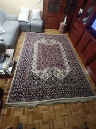 Tappeto di lana beige e rosso