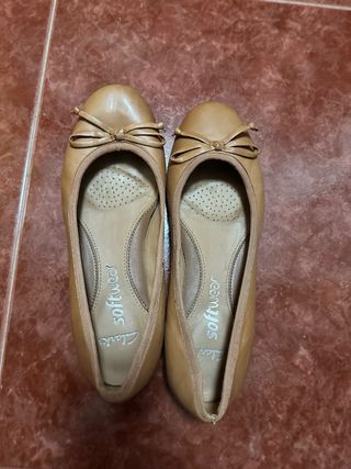 Manoletinas Clarks Softwear Piel Talla 36 poco uso