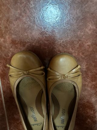Manoletinas Clarks Softwear Piel Talla 36 poco uso