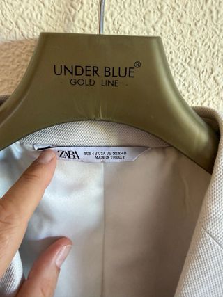 Americana Zara Blanca Talla M