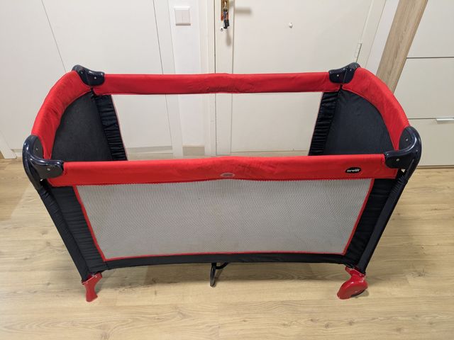 Cuna viaje plegable + colchón + bajeras + edredón