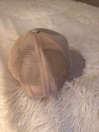 Gorra Gameday con balón de fútbol americano