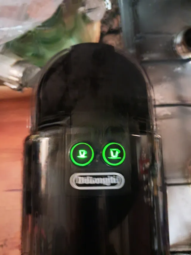 Macchina da caffè Nespresso DeLonghi