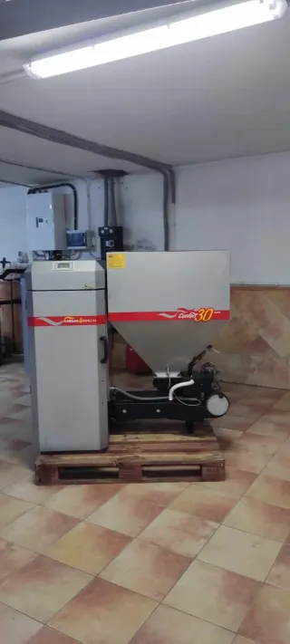 Caldera Biomasa INMECAL CONFORT 30