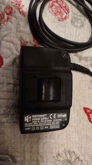 Console Nintendo 64 PAL con Controller e Cavi