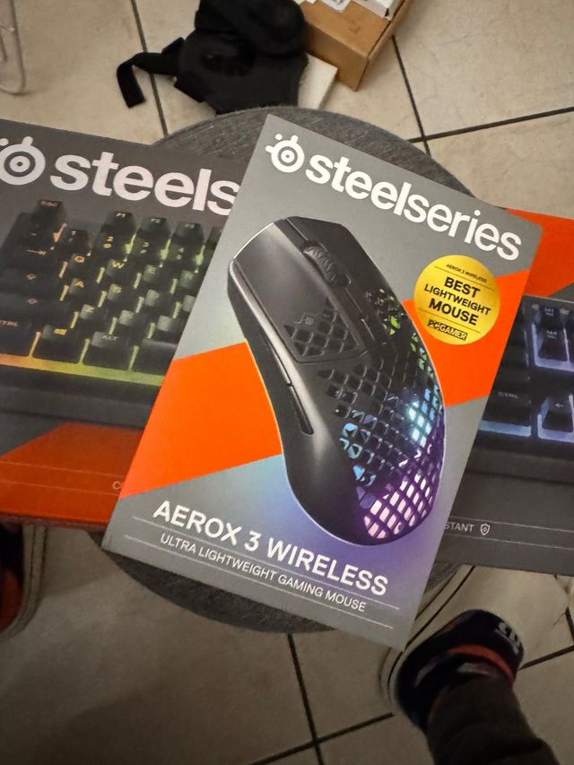 Mouse SteelSeries Aerox 3 Wireless Nero