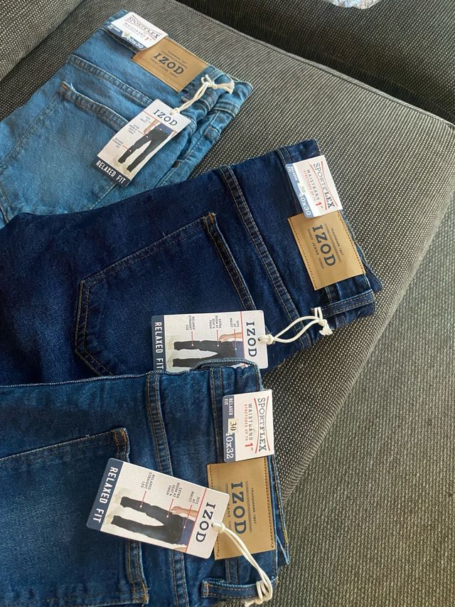 lot 3 Pantalones vaqueros IZOD Relaxed Fit
