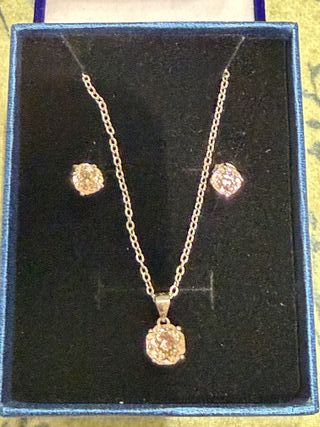 Conjunto Pendiente y Collar Morganita Rosa