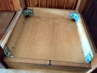 Mesa de madera rústica