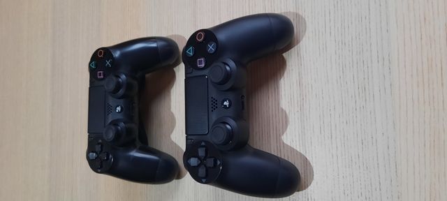 Consola PS4 + 5 Juegos + 2 Mandos