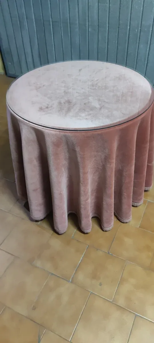 Mesa camilla redonda estofada rosa