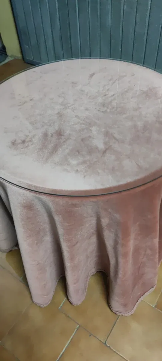 Mesa camilla redonda estofada rosa