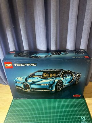 LEGO Technic Bugatti Chiron 42083