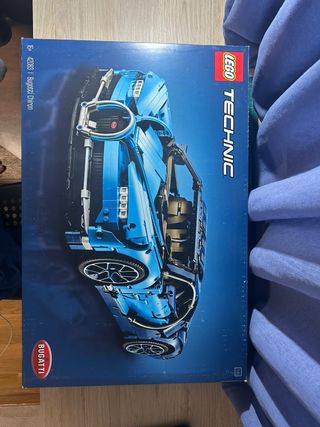 LEGO Technic Bugatti Chiron 42083