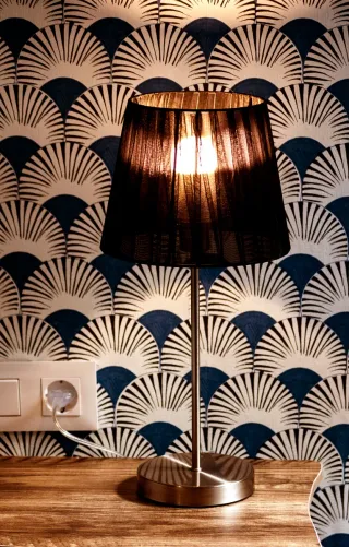 Lámpara de mesita de noche tela y metal