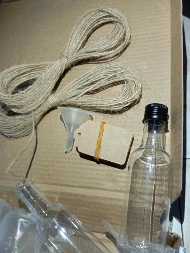 Set de  18 frascos,  con accesorios