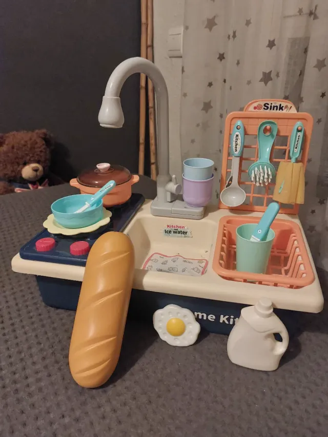 Cocina de juguete con accesorios